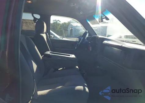 2006 Chevrolet Tahoe Ls from USA, damaged, VIN 1GNEK13T56R110789